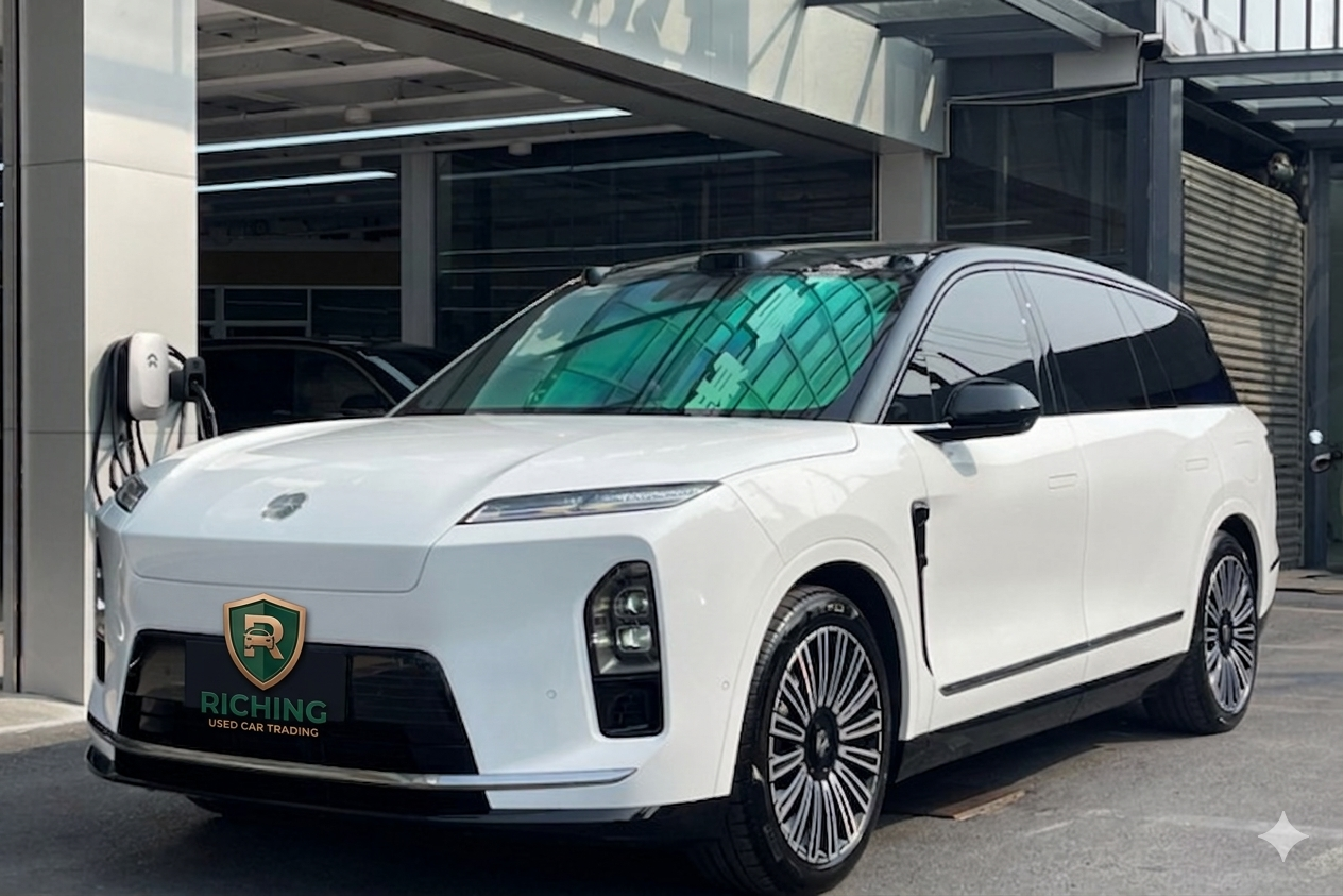 2025-NIO-ET5T-Touring-75kWh-Electric-Estate-Air-Silver-Front-View