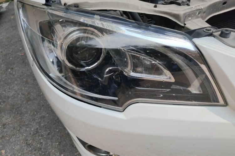 White 2013 Toyota Corolla EX Luxury Edition Sedan - Riching Used Car Trading