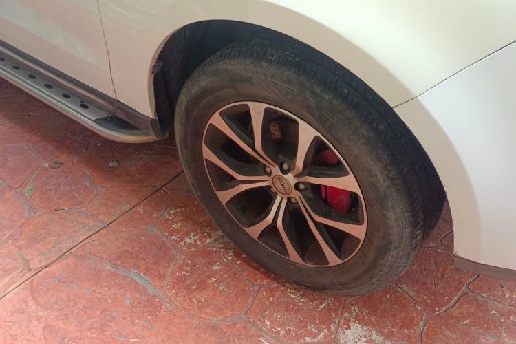 White 2016 Zotye T600 Sport Edition 1.5T Manual SUV - Riching Used Car Trading