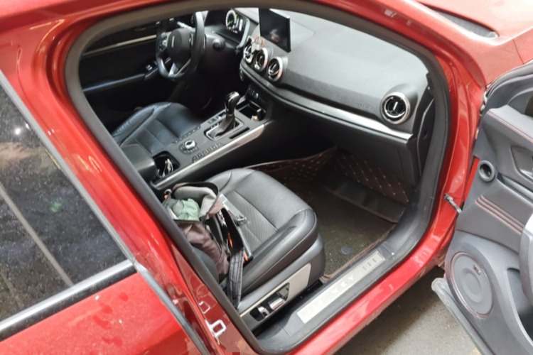 2017 WEY VV5 2.0T Flagship Luxury SUV Petrol White Exterior