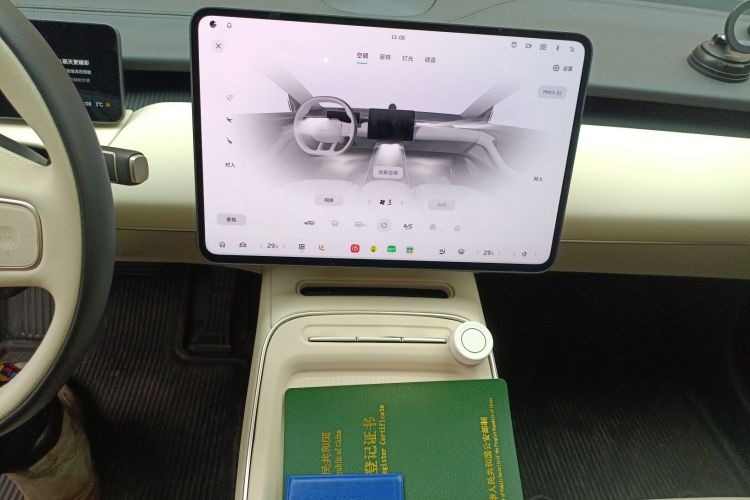 2025 NIO ET5T Touring 75kWh Electric Estate Silver Front View