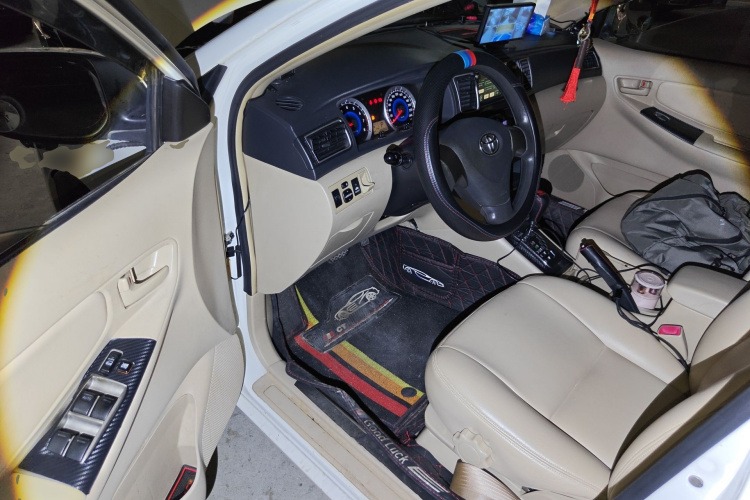 White 2013 Toyota Corolla EX Luxury Edition Sedan - Riching Used Car Trading