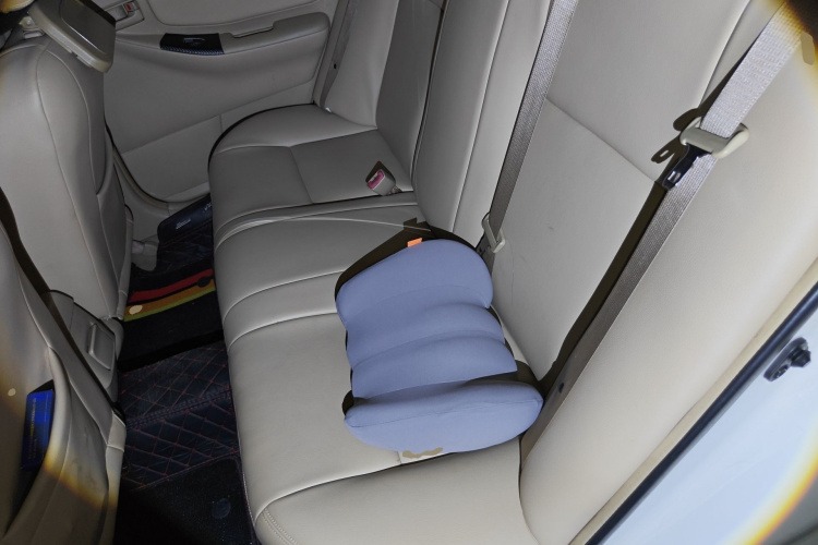 White 2013 Toyota Corolla EX Luxury Edition Sedan - Riching Used Car Trading