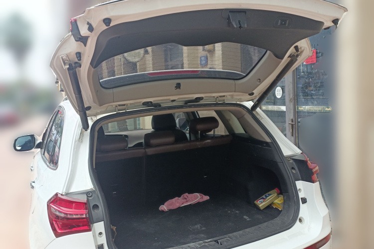 White 2016 Zotye T600 Sport Edition 1.5T Manual SUV - Riching Used Car Trading